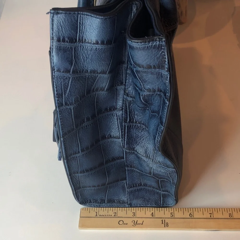 NWOT G.I.L.I. Navy Leather Croc Embossed Satchel Crossbody Bag